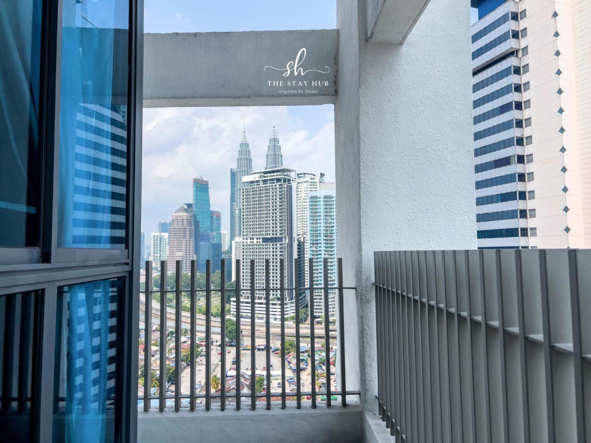 The Luxe Klcc View Sky Pool Apartamento Kuala Lumpur Exterior foto